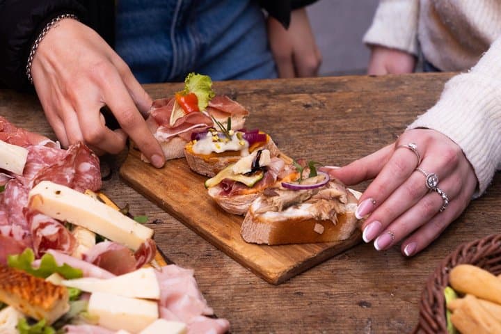 Verona Gourmet Food Tour with Dinner Wine and Gelato — photo 1 of 6
