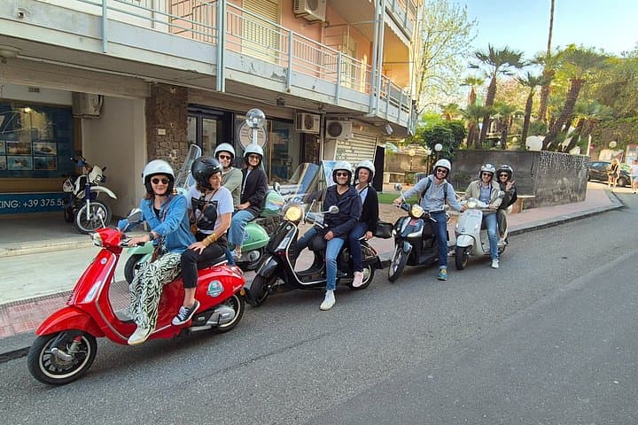 Godfather Vespa Tour Explore Savoca and Forza d'Agrò — photo 1 of 12