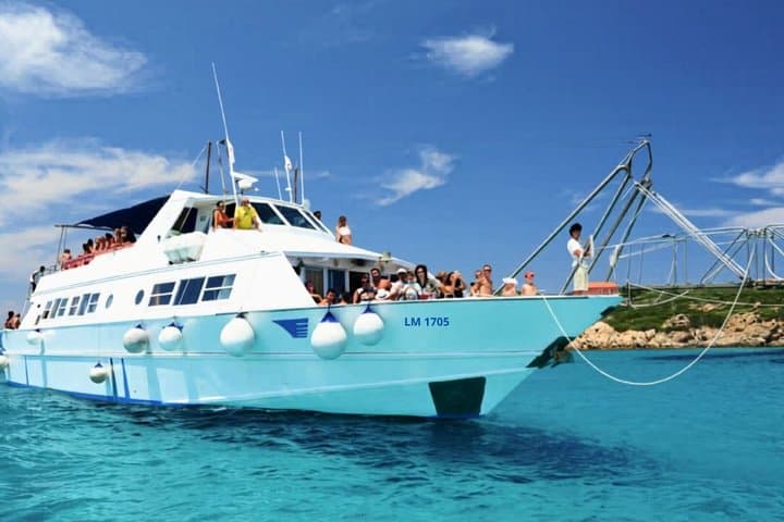Baja Sardinia & Cannigione: boat tour to La Maddalena Archipelago — photo 1 of 8