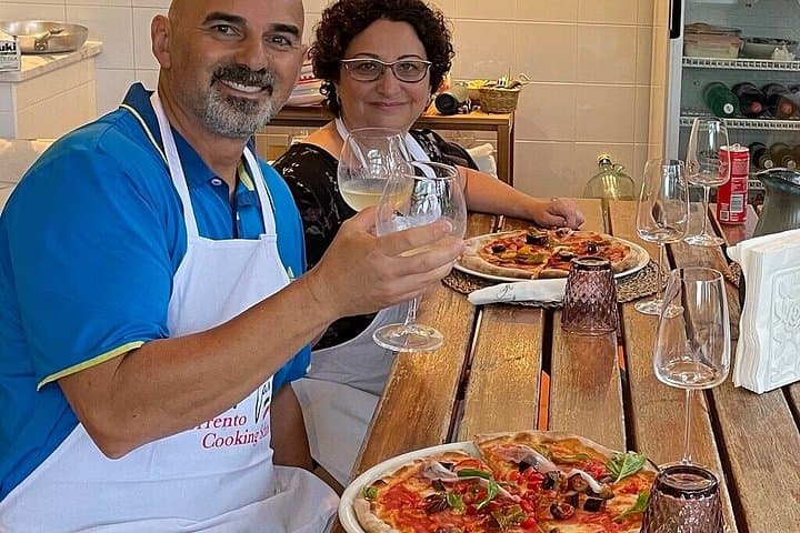 Sorrento Pizza Class: Wood-Fired Pizza, Wine & Limoncello — photo 1 of 12