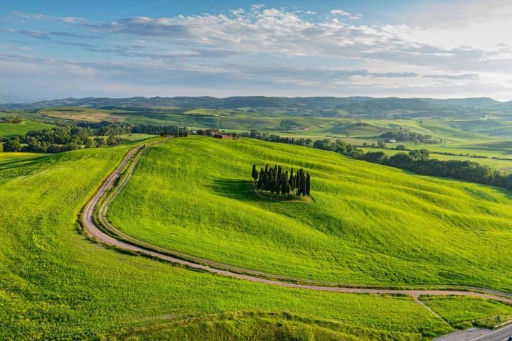 From Rome: Tuscany wines experience with lunch in Montepulciano — photo 1 of 10
