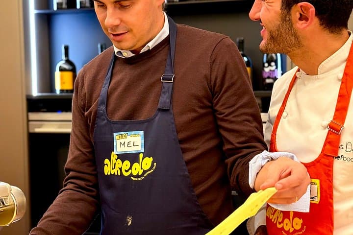 Cooking class on fresh pasta with wine tasting — photo 1 of 23