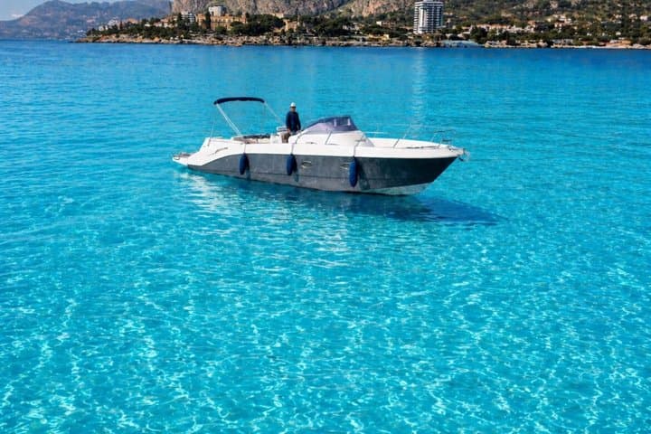 Palermo : Luxury Boat Tour with Snacks and Snorkeling — photo 1 of 20