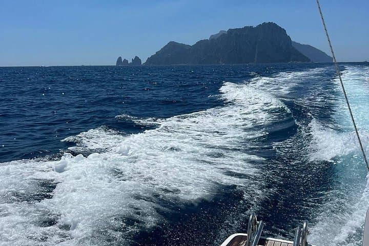 Full day in Capri — photo 1 of 7