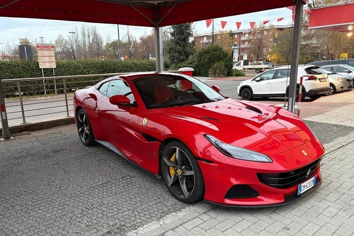 Ferrari Tour, All-Inclusive. — photo 1 of 6