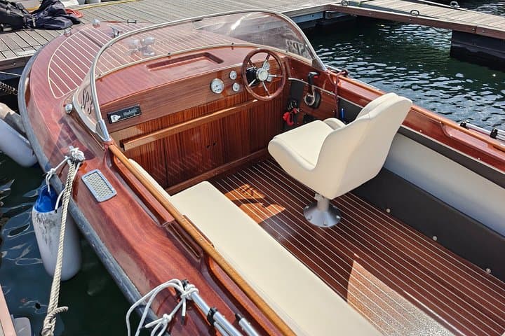 Wooden Boat Tour on Lake Como (Private) - Top Pictures — photo 1 of 7