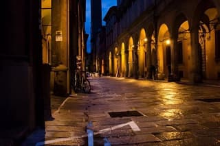 Bologna Night Walking Tour: Hidden Legends and Secret Places