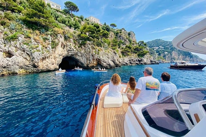 Blue Grotto, Dive to the Faraglioni and City Tour — photo 1 of 19