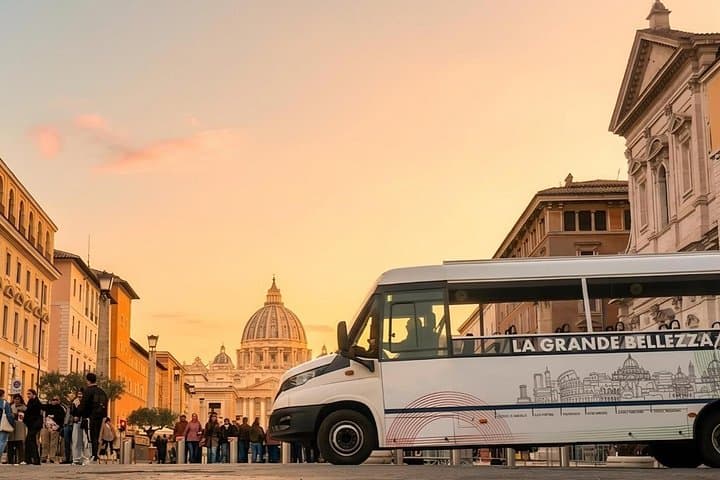 Panoramic bus tour of the most iconic places in Rome — photo 1 of 4
