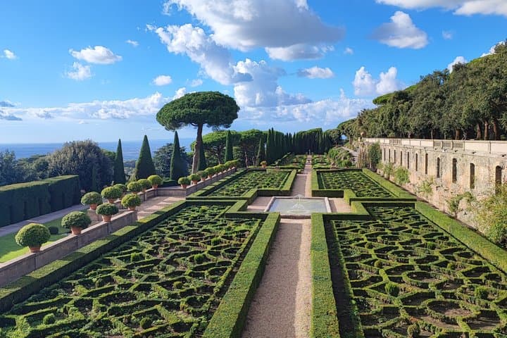 Castel Gandolfo: Pope Summer Residence And Gardens Tour from Rome — photo 1 of 11