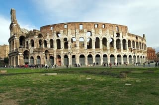 Colosseum Roman Forum and Palatine Hill Audio Guide.