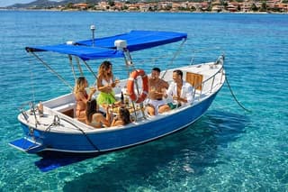 Gozzo Snorkeling Tour and Aperitif in Costa Smeralda