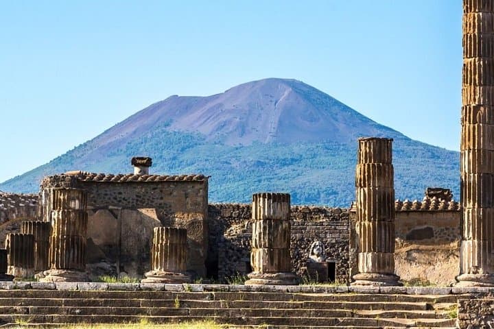 Guided Tour of Pompeii Archaeological Excavations — photo 1 of 3