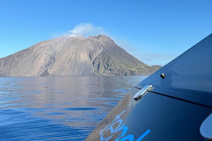 Boat Rentals and Private Tours to the Aeolian Islands with Tender — photo 1 of 34