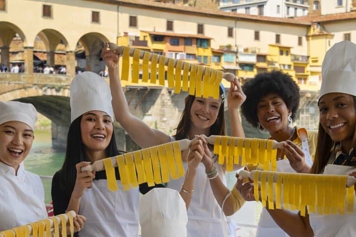 Handmade Pasta and Wine in Florence with Ponte Vecchio View — photo 1 of 29