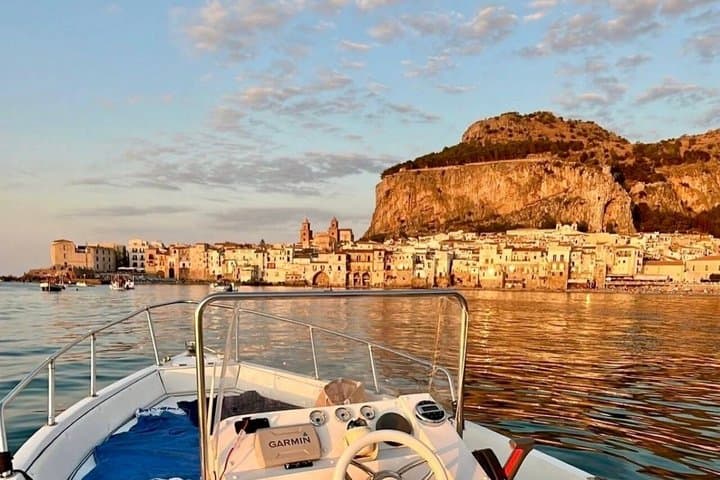 Cefalù : Private Boat Excursion with Aperitif and Snorkeling — photo 1 of 38