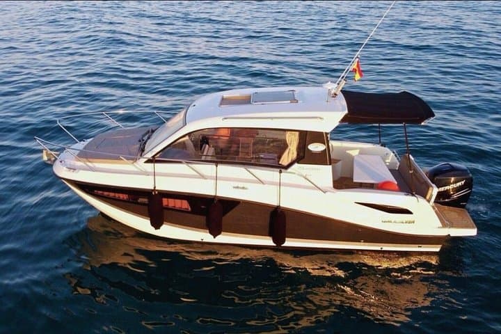 Private Boat Tour to Ischia with Aperitif from Bacoli — photo 1 of 8