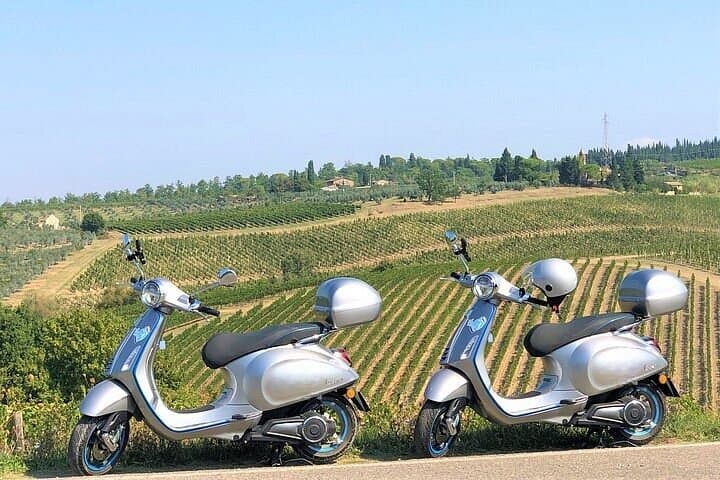 Chianti e-Vespa Self-Drive Tour from Florence with Lunch — photo 1 of 11