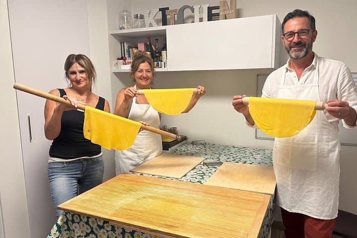 Modena: Cooking Class Tortelloni, Tagliatelle, Tiramisù & Wine — photo 1 of 16