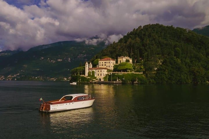 Private Wooden Boat Tour on Lake Como: Villages and Villas — photo 1 of 18