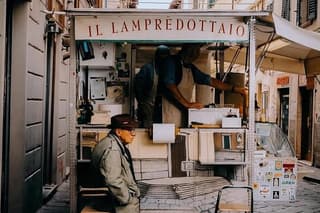 Lampredotto Walking Tour in Firenze with World Tripe Expert