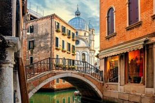 Venice Walking Tour From San Zaccaria to Rialto