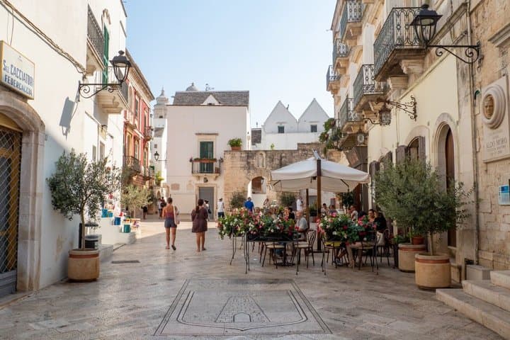 Polignano Ostuni and Locorotondo between the sea and Valle d’Itria — photo 1 of 11