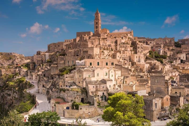 tour from Bari by bus to Matera and Altamura with Guide to Matera — photo 1 of 19