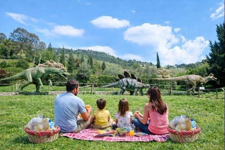 Lucca Dinosaurs Animals and Shows at Serbacco Family Park — photo 1 of 20