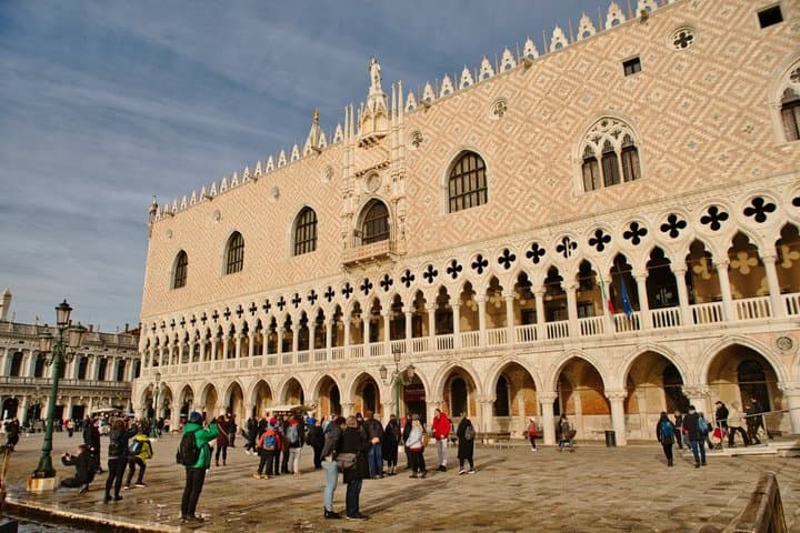 Doge's Palace: Priority Entrance (Refundable Ticket) — photo 1 of 8