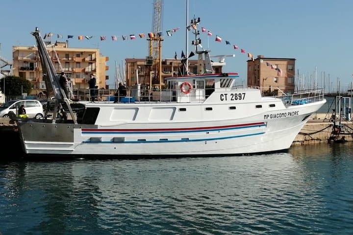 Fishing Tourism Giacomopadre by Boat from the Port of Catania — photo 1 of 24