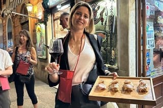 Taste Trastevere: Private Wine Tour in Rome