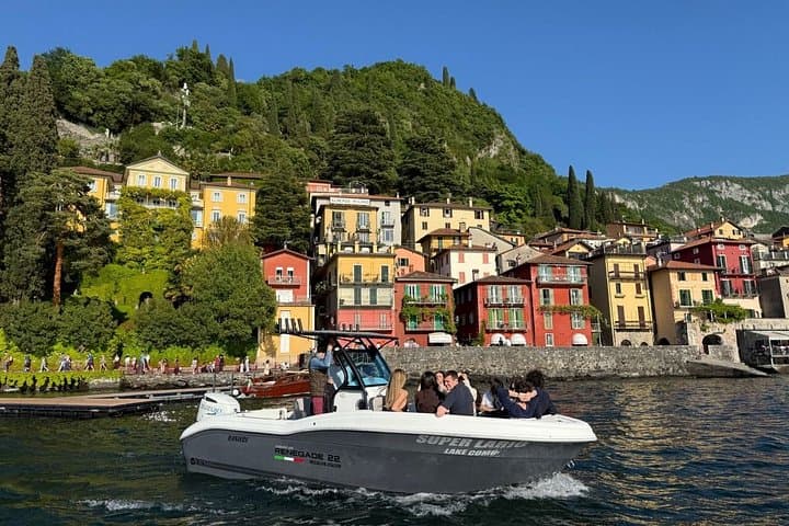 Lake Como Boat Tour to Bellagio and Varenna — photo 1 of 20
