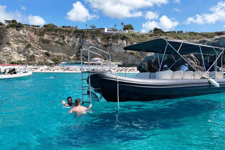 Morning boat tour Snorkeling and Caves in Tropea — photo 1 of 8