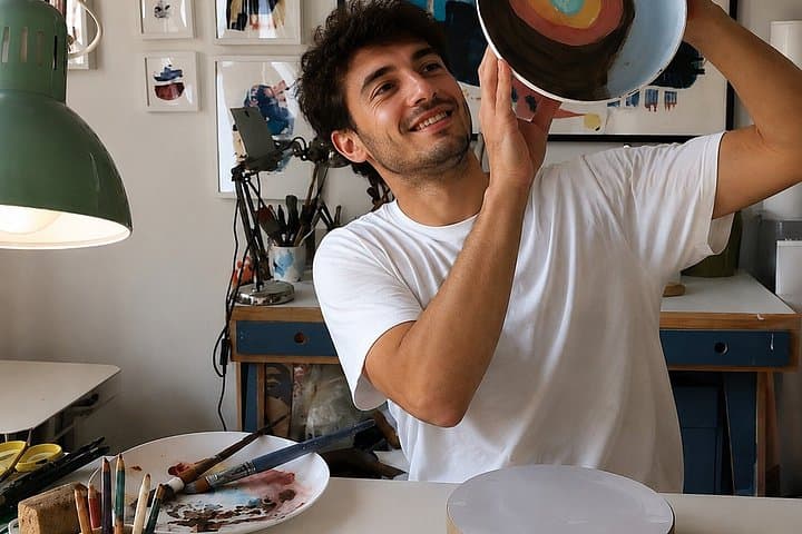 Ceramic Painting Workshop in Milan Studio with Local Artist — photo 1 of 5