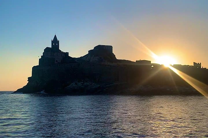 Shared Sunset Tour by Catamaran Gulf of Poets — photo 1 of 8