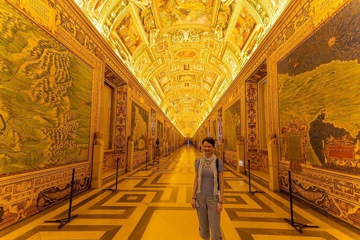 Exclusive First Access Vatican Tour with Skip the Line Basilica — photo 1 of 36