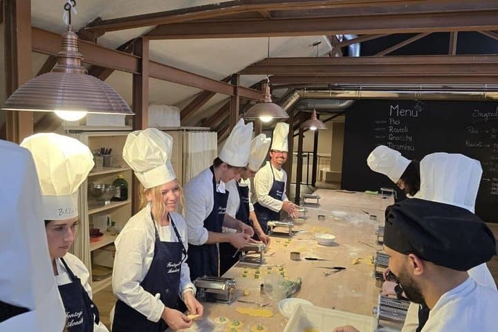 Tuscan, Italian, tiramisu cooking class and tasting 3 wines — photo 1 of 11