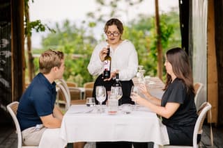 Pompeii Tour & Lunch with Wine Tasting Experience
