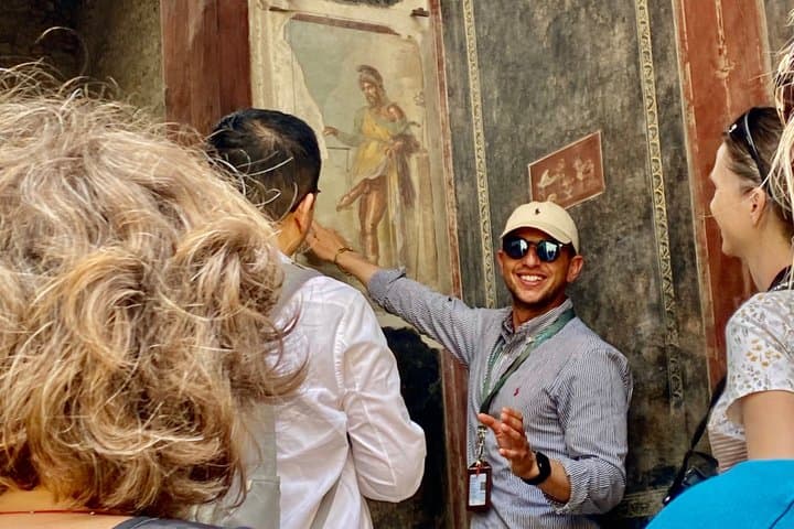 Pompeii Small Group Tour Avoid the Crowds with Local Guide — photo 1 of 7