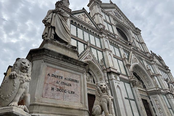 Santa Croce Church and District Private 3h Tour — photo 1 of 11