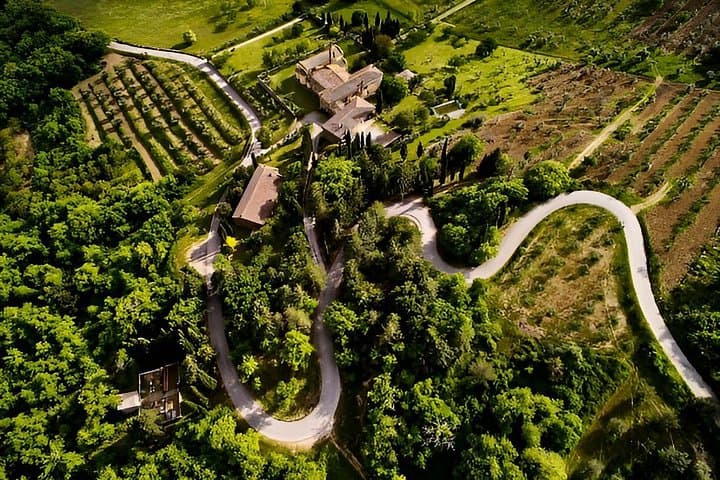 Tuscany High Speed Train Winery Wine Tasting and San Gimignano — photo 1 of 7