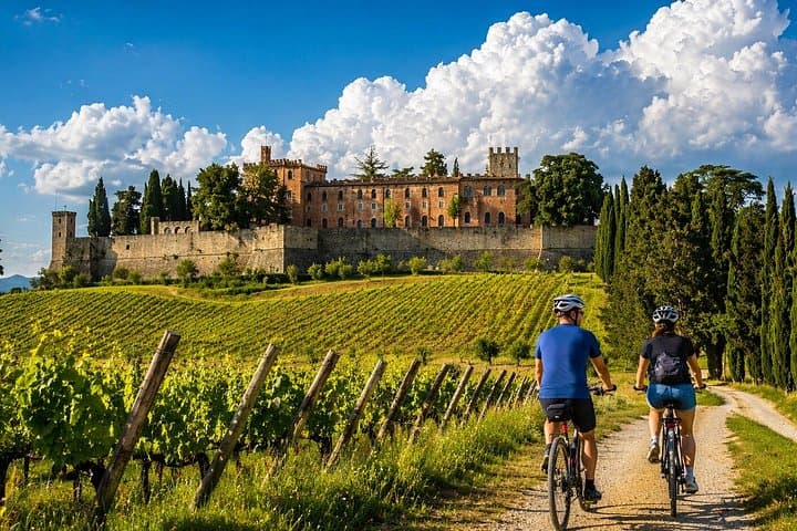 Castello di Brolio and Gaiole in Chianti eBike tour Virtual guided — photo 1 of 9
