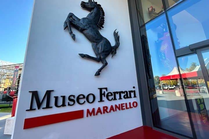 MotorValley Shared tour Lamborghini Ferrari and Pagani Museums — photo 1 of 27