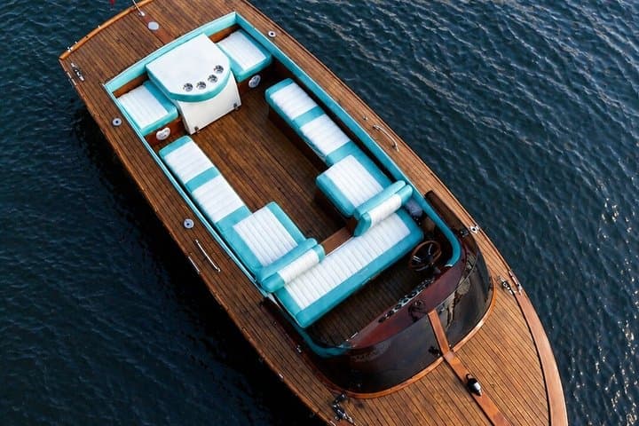 Lake Como Private Cruise – Classic Wooden Molinari Boat, 1-4H — photo 1 of 8