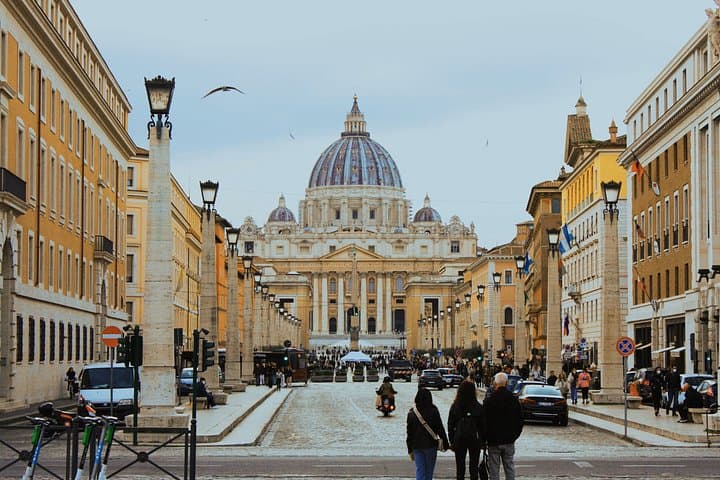 St. Peter's Basilica Priority Entrance with Audio Guide — photo 1 of 10