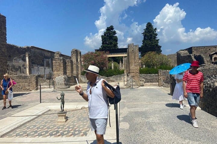 Pompeii Express Guided Tour by Train from Sorrento — photo 1 of 37