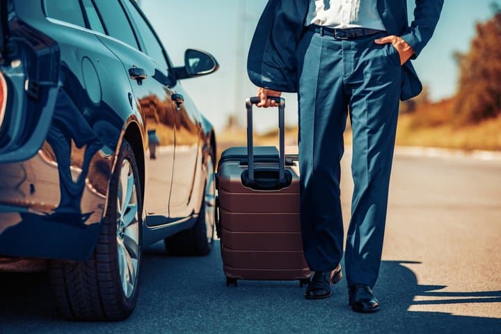 Departure Private Transfer Como to Malpensa Airport Milan MXP — photo 1 of 9