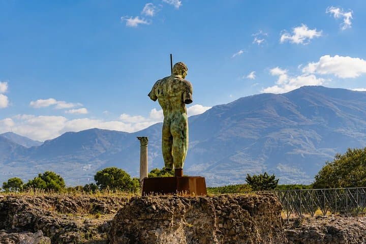 Full-Day Tour in Pompeii, Sorrento and Amalfi Coast — photo 1 of 16