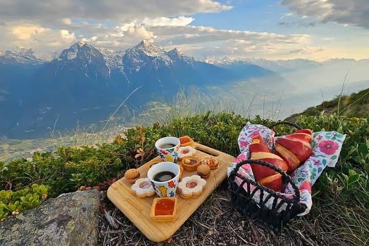 Trekking at dawn in Valle d'Aosta breakfast Overview — photo 1 of 8